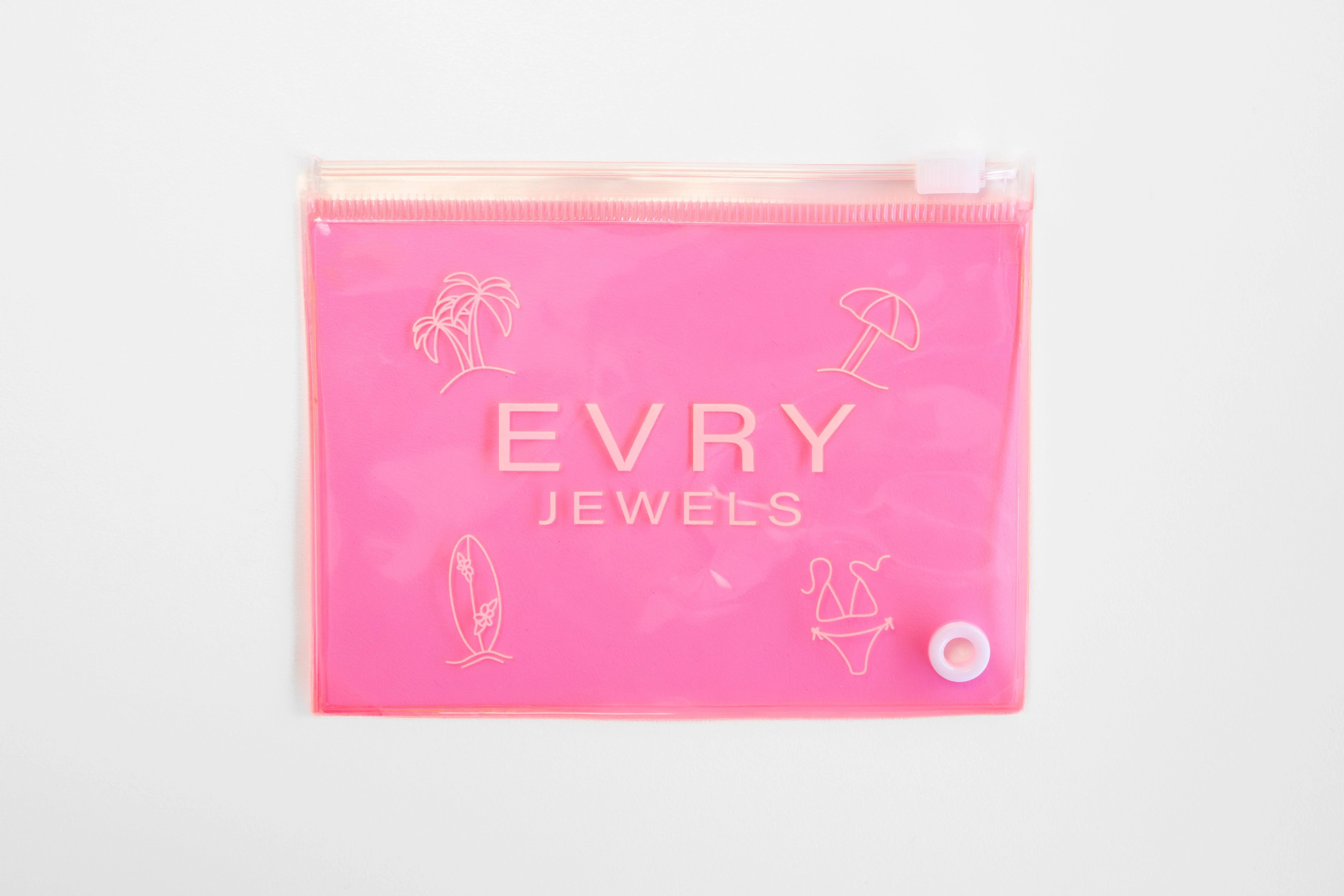 Beach Babe Pouch - Image 2