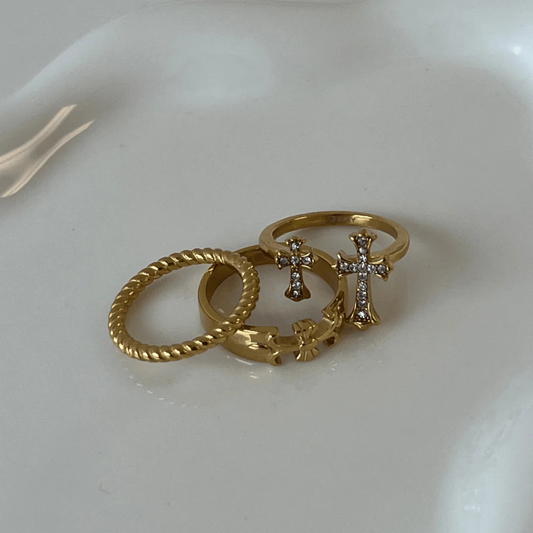 Cross My Heart Ring - Image 3