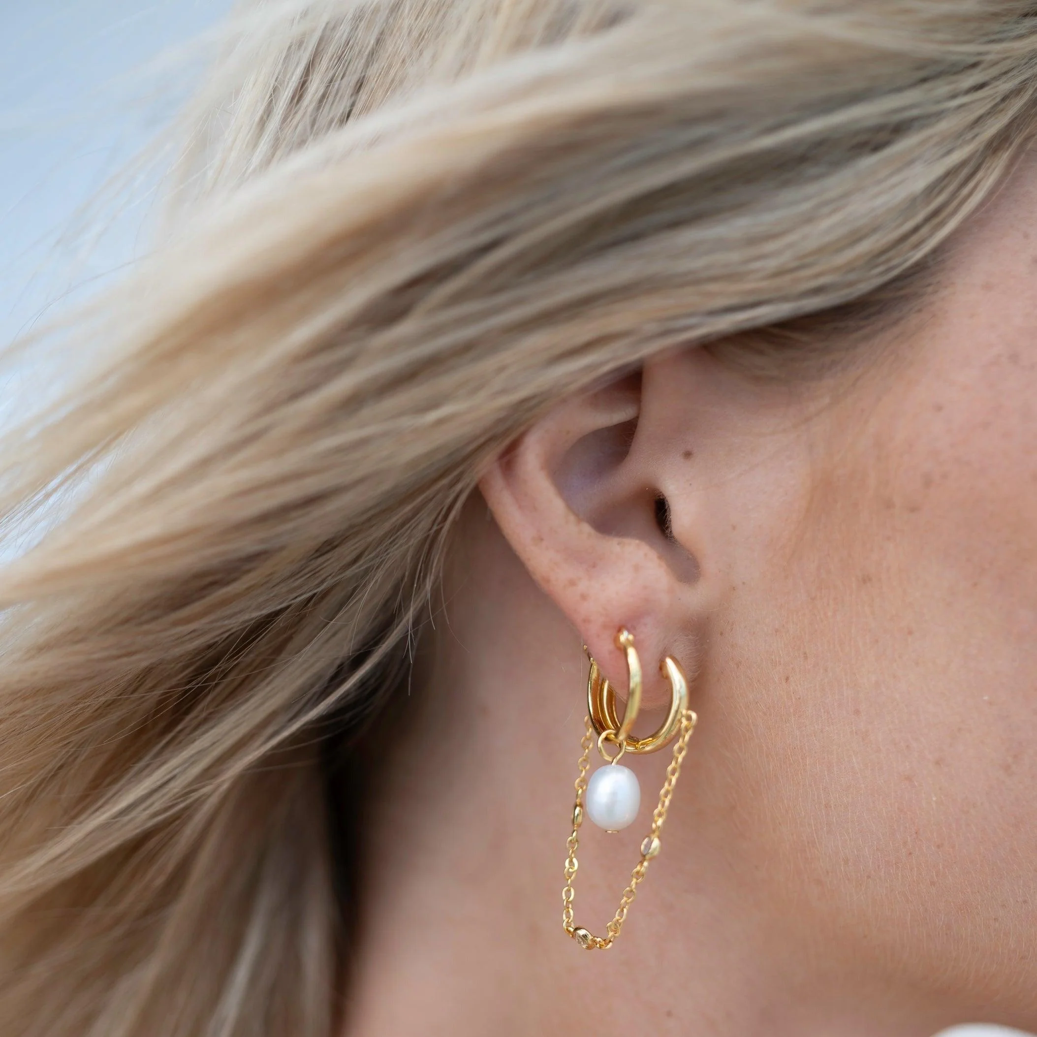 Pure Pearl Earrings - Image 5