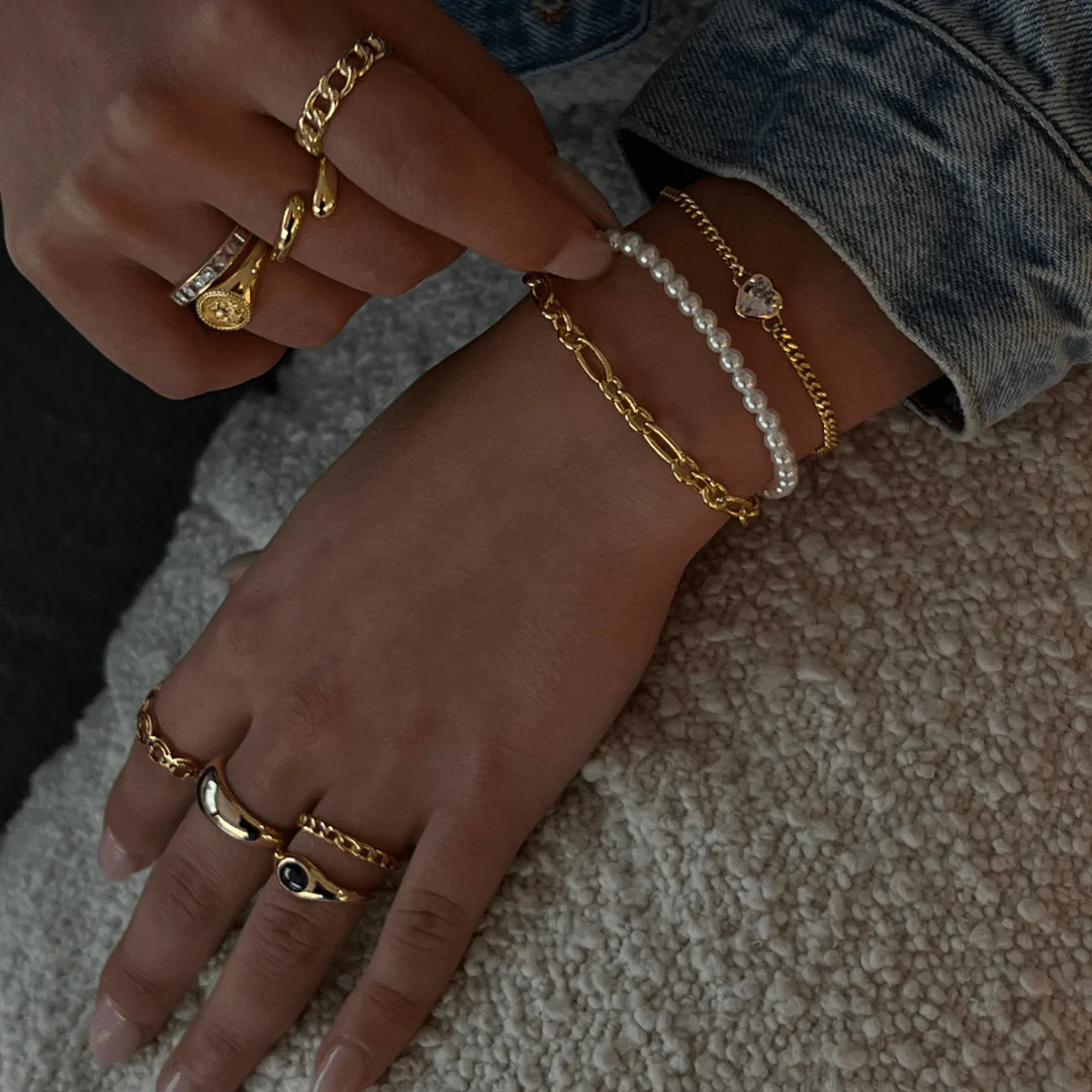 Girly Pearly Bracelet - Image 7