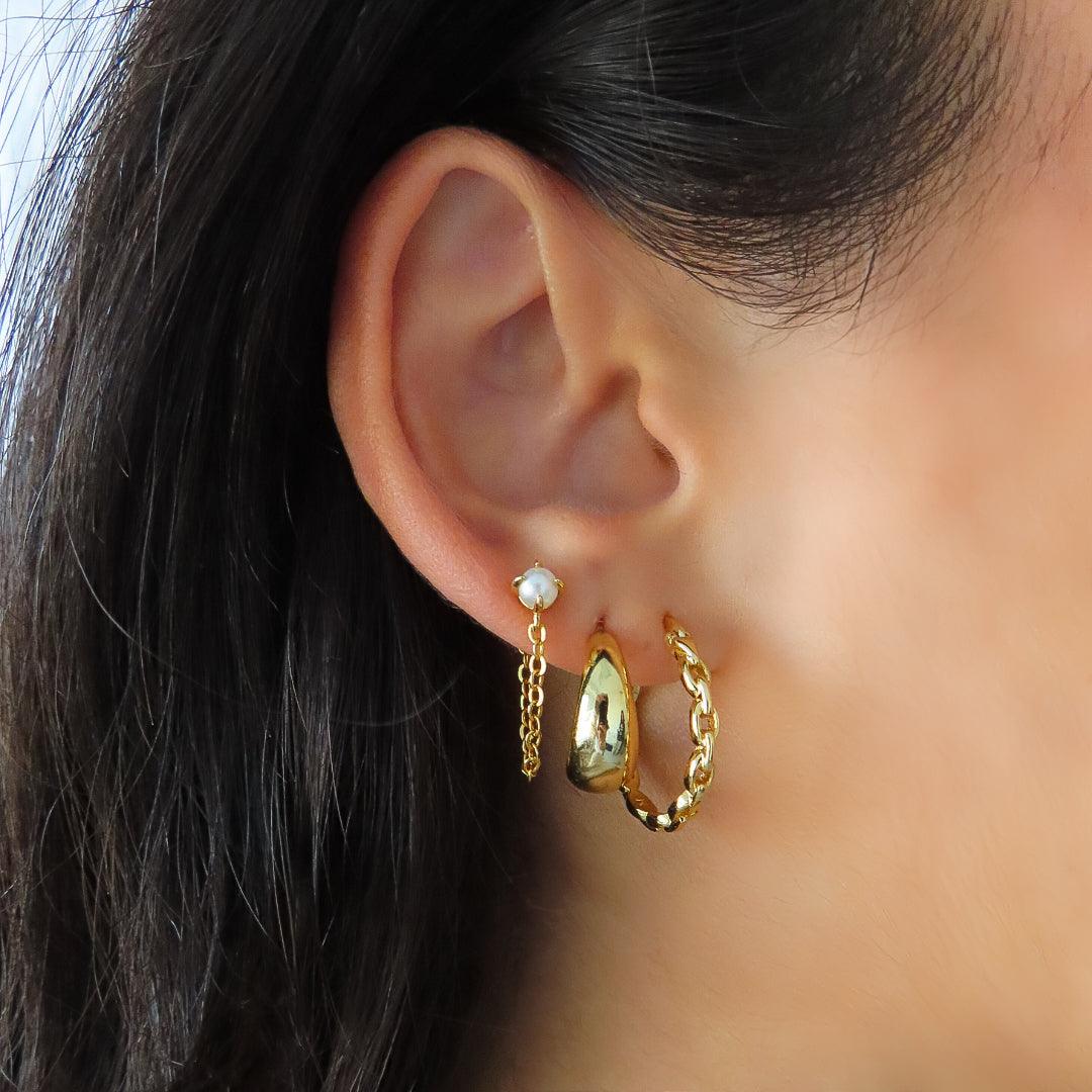 Girly Pearly Earrings - Image 3