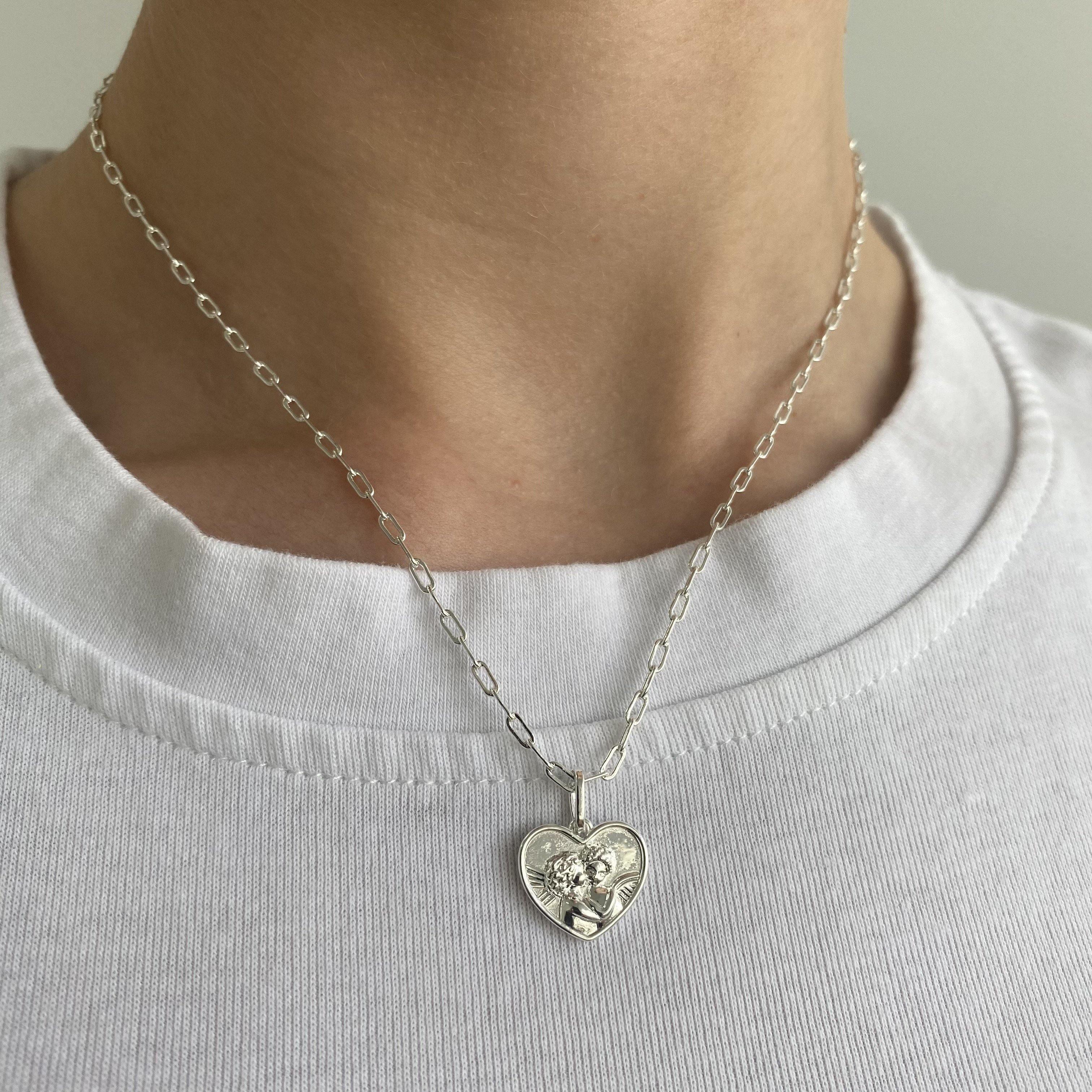 Heavenly Kiss Necklace - Image 2