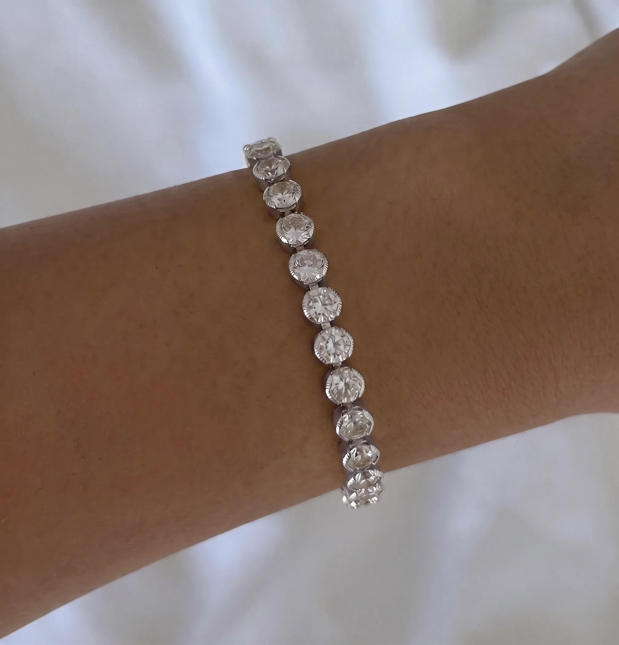 High-Shine Tennis Bracelet - Image 18