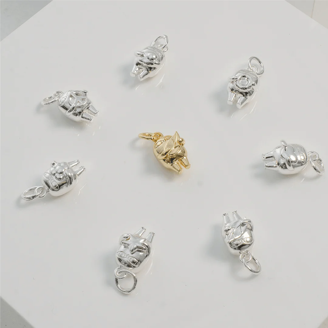 Ketnipz Bean Leaf Charm - Image 2