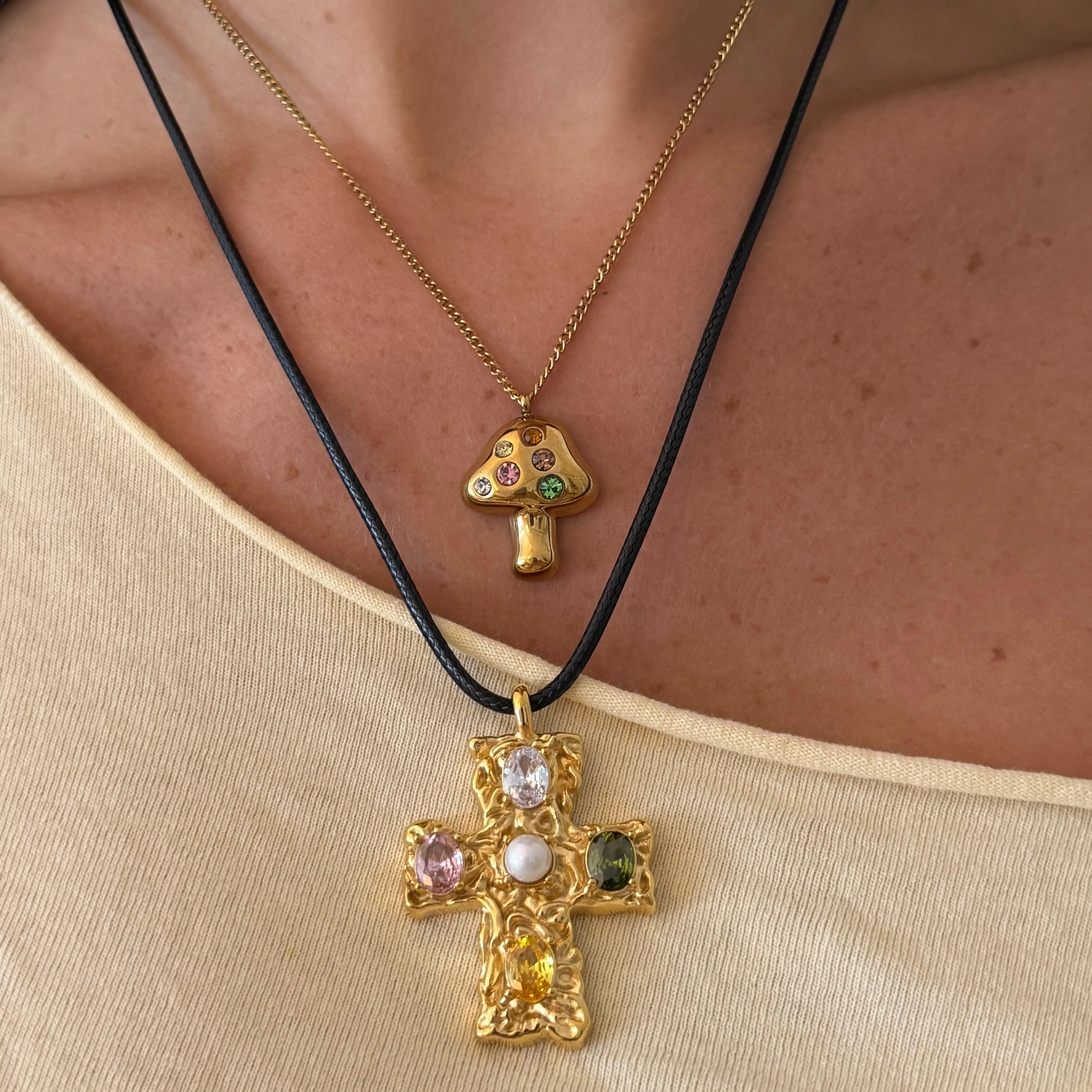 Fairy Mushroom Necklace - Image 2