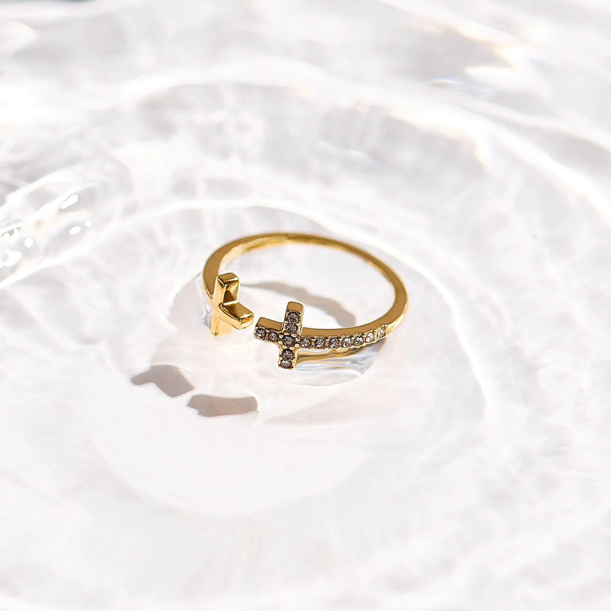 Risen Cross Ring - Image 3