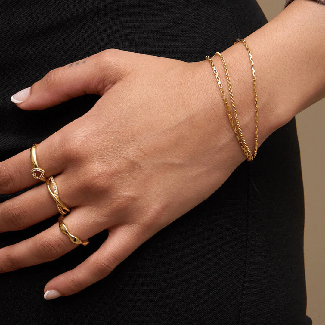 She's a Catch Bracelet - Image 2