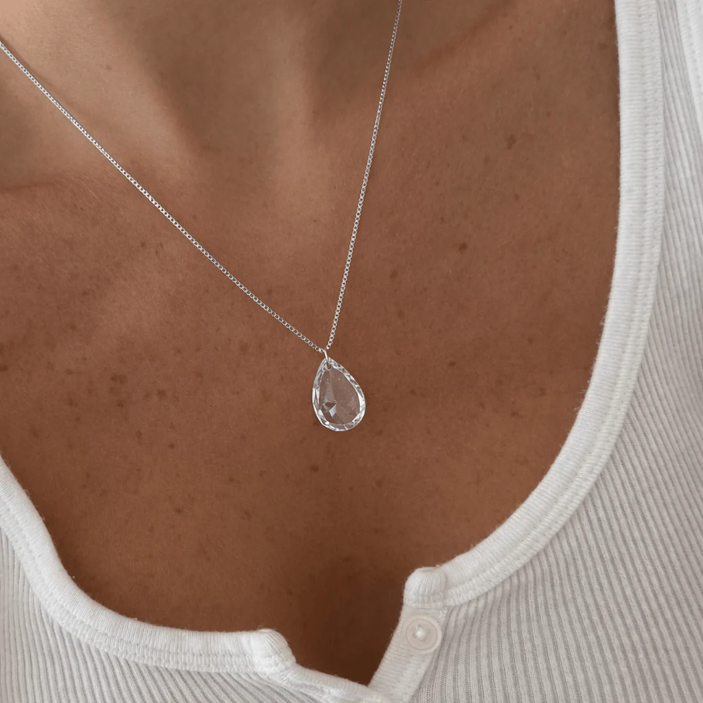 Shine Drop Necklace - Image 4