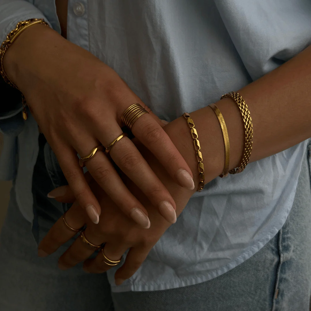 Shining Snake Bracelet - Image 4