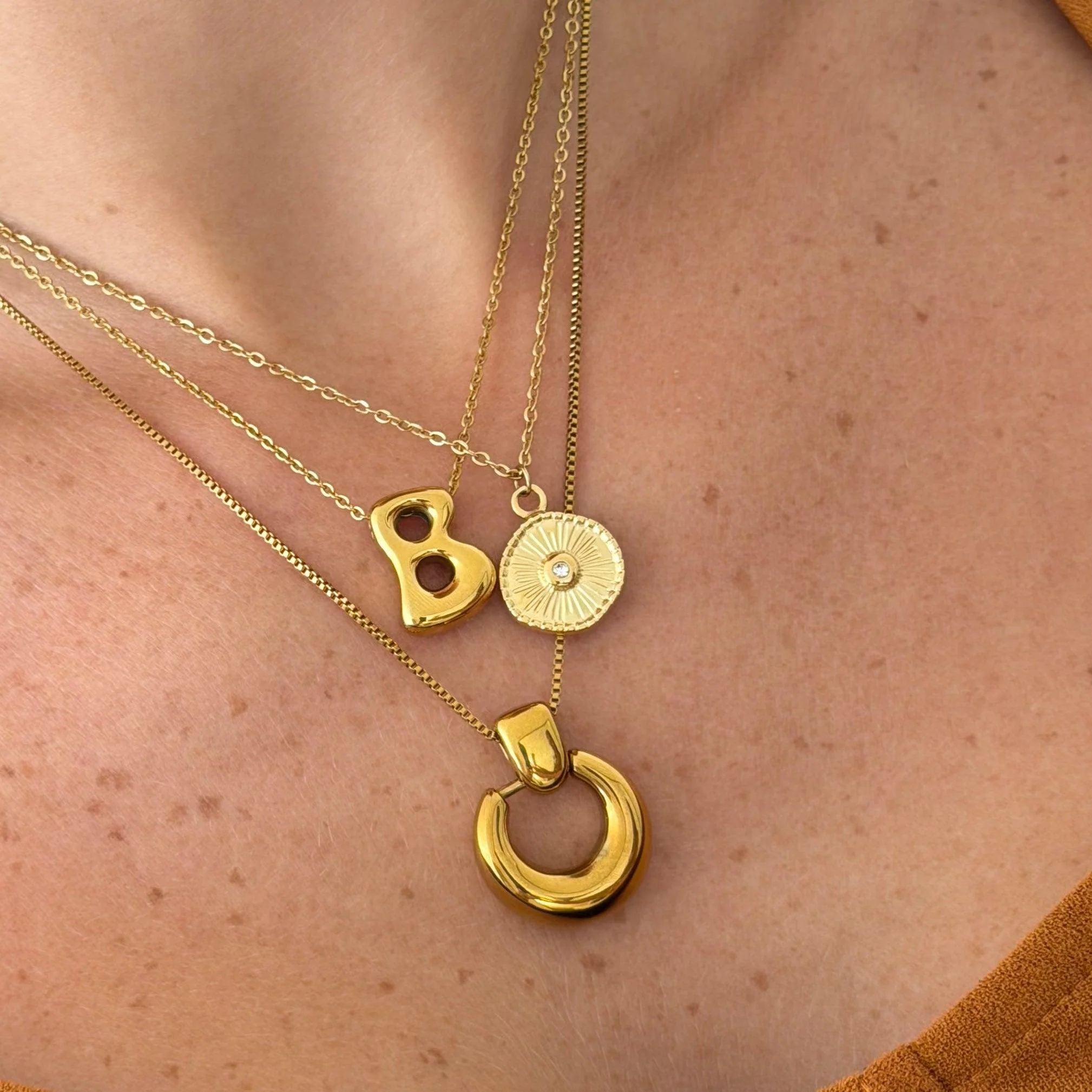 Sunny Babe Necklace - Image 2