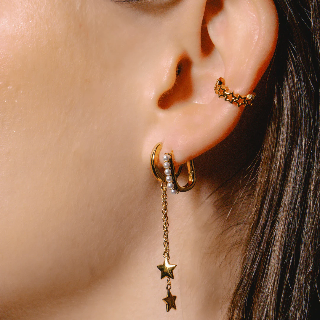 That Pearl Earrings - Image 2