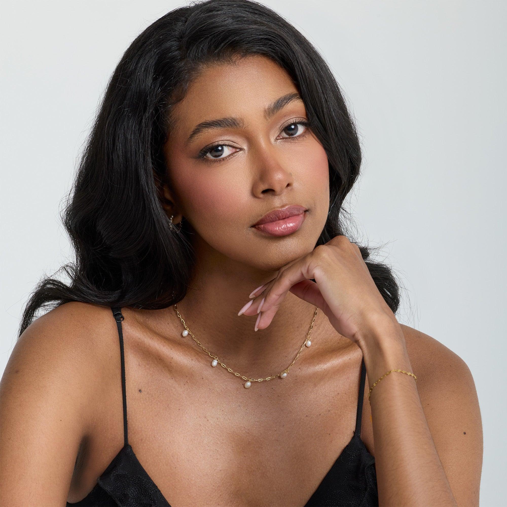 That Pearl Necklace - Image 2